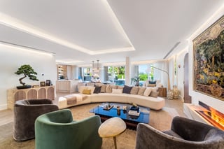 Ultra Luxury | Stunning Views | Generous Plot, picture 4