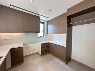 Corner Plot | Single Row | Vacant |....., picture 3