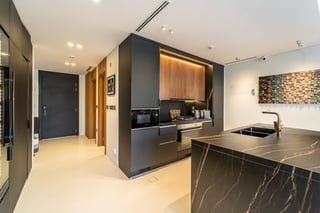 Upgraded | Vacant on Transfer | Fully Furnished, picture 4