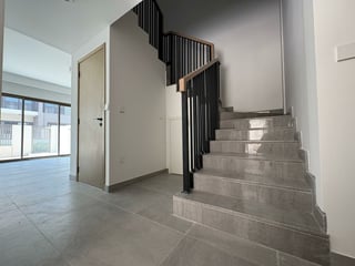Spacious Layout | Close to Pool | Vacant, picture 3