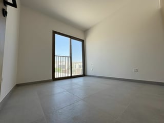 Spacious Layout | Close to Pool | Vacant, picture 4