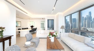 Renovated apartment in Downtown with Burj Khalifa view, picture 3
