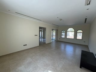 Internal | Landscaped | Away From Cables | Vacant, picture 4