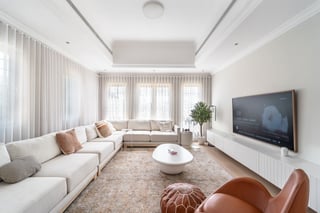 Skyline View | Park Backing | 4 Bedrooms, picture 3