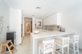 Motivated Seller | Prime Location | Premium Upgrades, picture 4