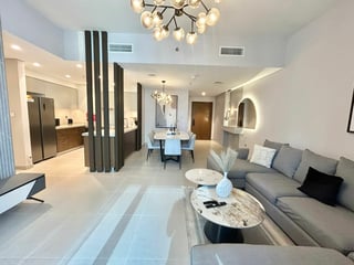Vacant Now | Upgraded | Maid's Room....., picture 3