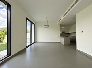 Green  Belt  |  Landscaped  |  Large  Plot, picture 3