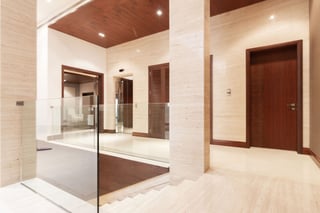Contemporary Golf Course and Lake Front Villa, picture 1