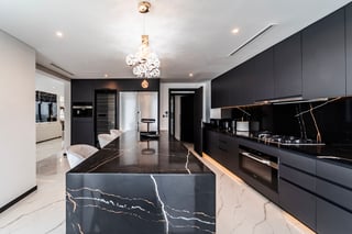 Upgraded I Sea View I High Floor I Furnished, picture 3
