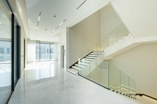 Price Reduced | 6 Bedrooms  |  Luxurious Villa, picture 3