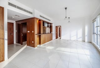 Boulevard View | Spacious Layout | Vacant, picture 4