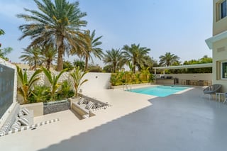 VOT | Great Location | Fully Upgraded - Furnished, picture 3
