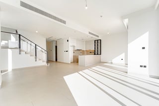 Large Plot | Single Row | Vacant Now...., picture 3