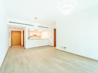 Well-Maintained Unit with Community View, picture 4