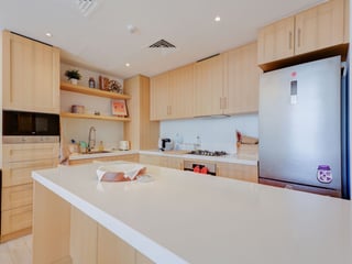 Ellington | Bright Unit | Upgraded | Vacant, picture 4