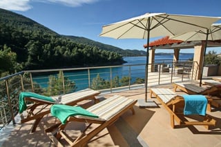 Beautiful newly built waterfront villa with swimming pool an, picture 4