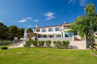 Price fell! Impressive, second-to-none waterfront villa in S, picture 4