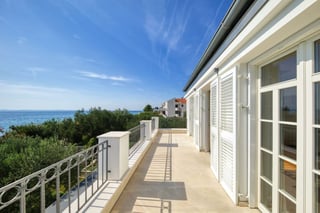 Wonderful 1st line villa in Zadar area, for sale, picture 4