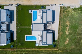 Two luxury villas with swimming pools in a peaceful setting, picture 3