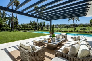 An awe-inspiring frontline golf villa brand new in Marbella, picture 3