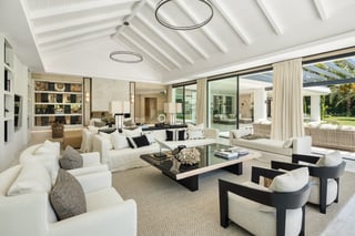 An awe-inspiring frontline golf villa brand new in Marbella, picture 4