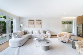 Stunning Brand New | With Pool | Vacant and Ready, picture 3