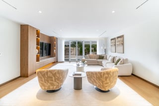 Stunning Brand New | With Pool | Vacant and Ready, picture 4
