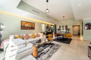 Negotiable | Upgraded | Private Pool...., picture 4