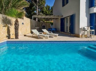 Unique property with two swimming pools first line to the se, picture 4