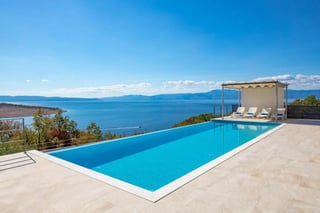 Beautiful 1st line villa in Kraljevica, for sale, picture 3