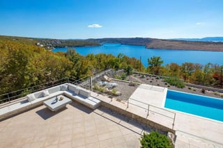 Beautiful 1st line villa in Kraljevica, for sale, picture 4