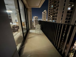 Vacant | High Floor | Water & Park View., picture 3