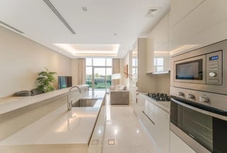 Private Terrace | Furnished | Beach Access, picture 4