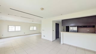 Single Row | Ready to move-in now | Spacious, picture 4