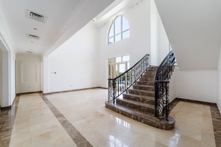 Garden Hall | Standard Layout | Vacant Now, picture 3