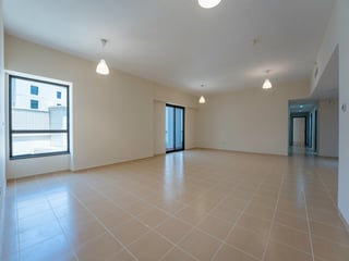 High Floor I Unfurnished I Specious Layout, picture 4