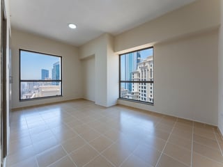 High Floor I Unfurnished I Specious Layout, picture 3