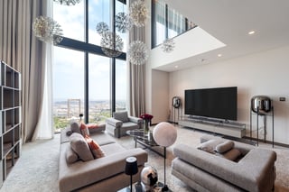 Luxury Furnished Duplex | Skyline Views., picture 3