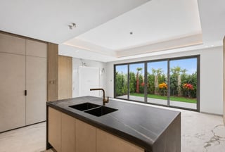 Landscaped Garden | Ellie Saab Design | Luxurious Finish, picture 4