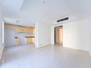 Lake View | Renovation Potential | Prime Location, picture 4