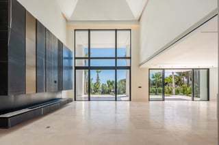STUNNING VILLA BY TOBAL ARQUITECTOS IN ROCÍO DE NAGÜELES, picture 4