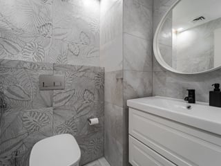 Stunning |  Fully Upgraded | Garden View, picture 4