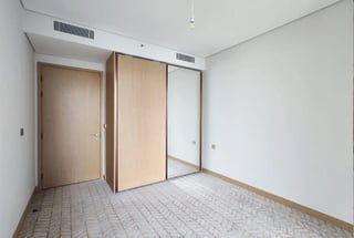 Best Priced | Vacant | Direct Mall Access, picture 4