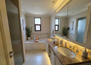 Double Ceiling | Corner Plot | Rare Four Bedroom plus Study, picture 4