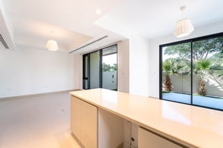 Corner Unit | Vacant on Transfer | Greenbelt Backing, picture 4