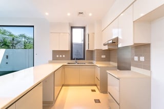 Corner Unit | Vacant on Transfer | Greenbelt Backing, picture 3