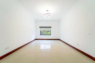 Vacant Soon | Double Garage | Direct Park Access, picture 3