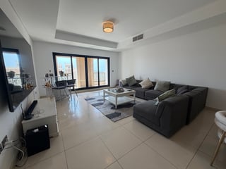 Exclusive | Vacant On Transfer | Partial Sea View, picture 3