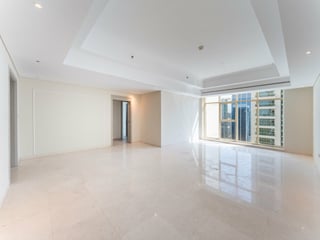 PANORAMIC VIEWS I HIGH FLOOR I UNFURNISHED, picture 3