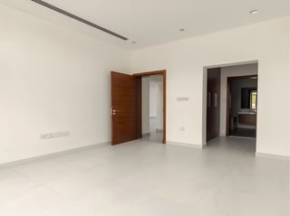 Phase 1/2 | Contemporary A | Near Lagoon, picture 4